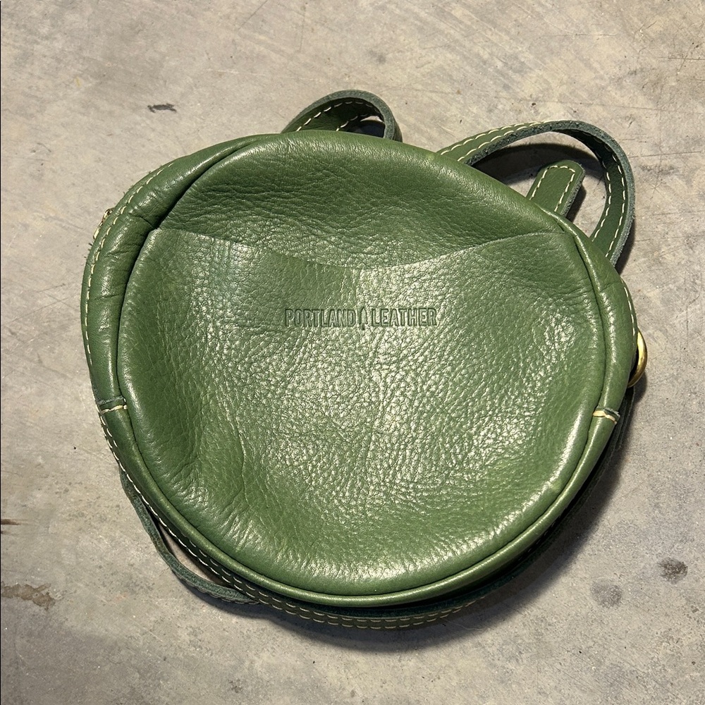 Portland Leather Circle Crossbody